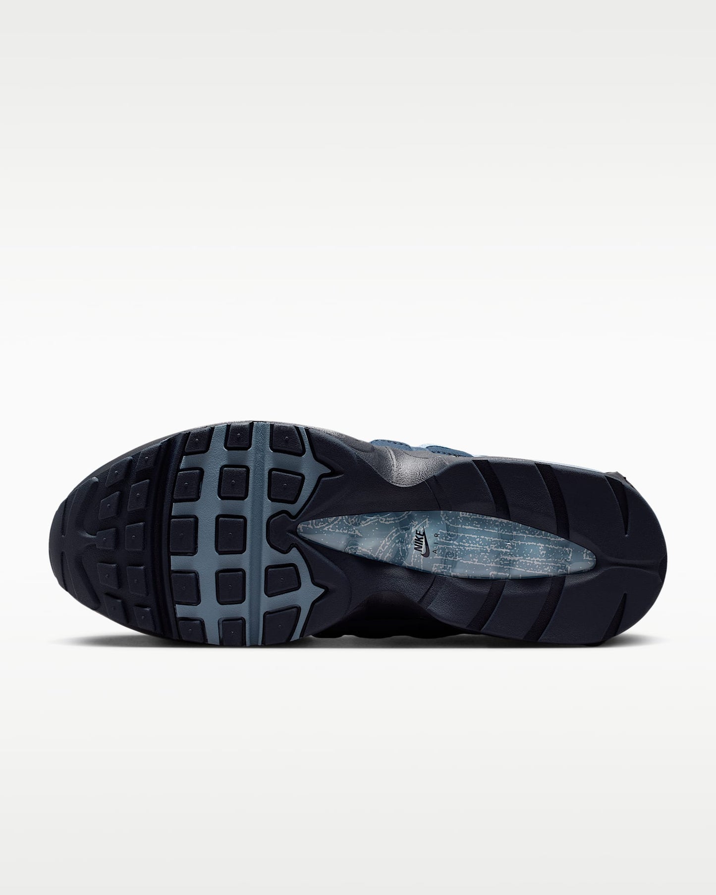 Nike Air Max 95 – Navy / Light Blue Mesh Athletic Sneakers