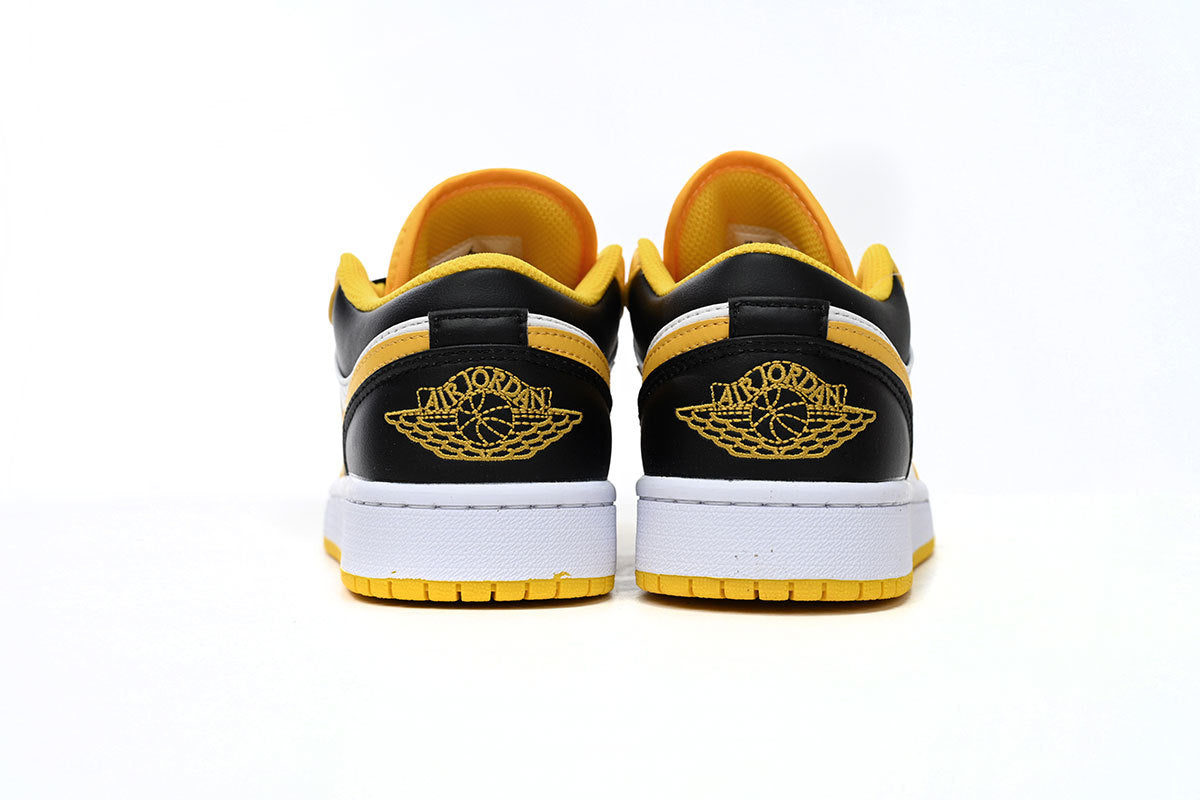 Nike Air Jordan 1 Retro Low Low-Top Sneakers