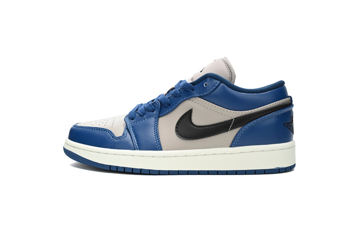 Nike Air Jordan 1 Retro Low Low-Top Sneakers