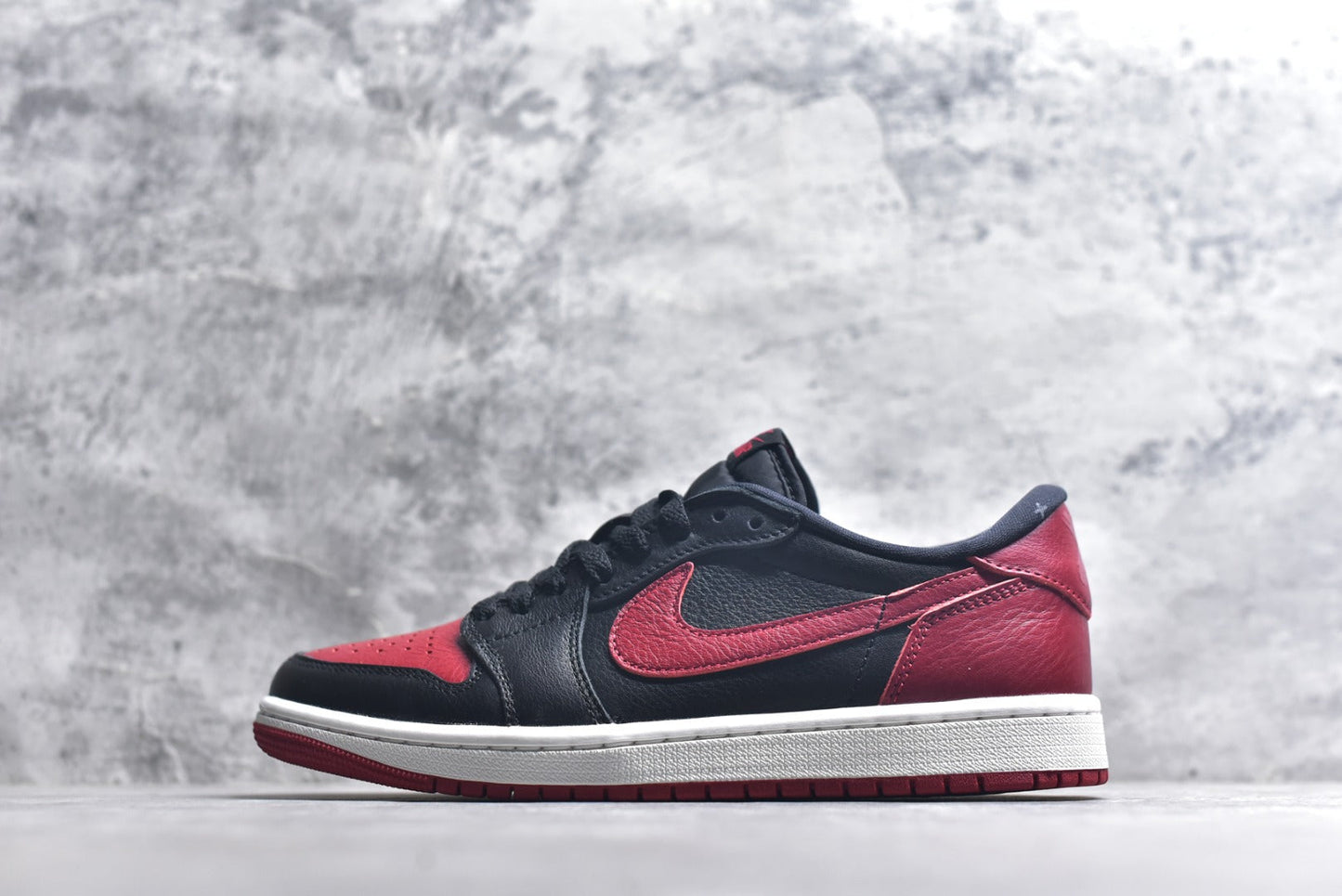 Air Jordan 1 Low AJ1 Sneakers | Men's & Women's