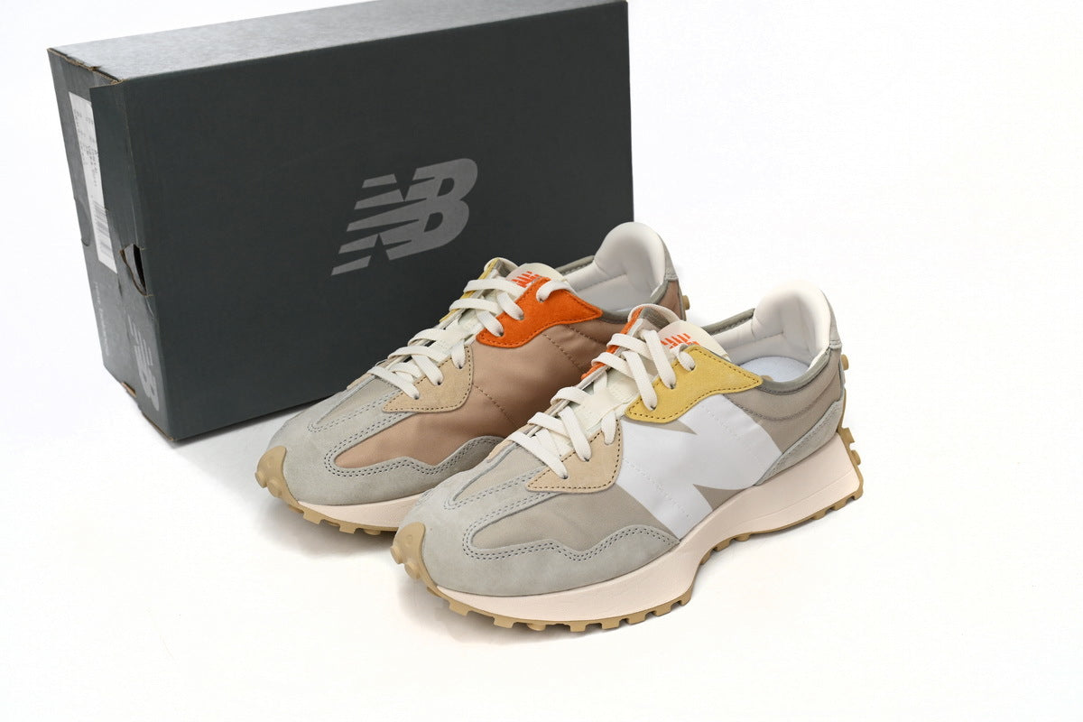 New Balance 327 Sneakers
