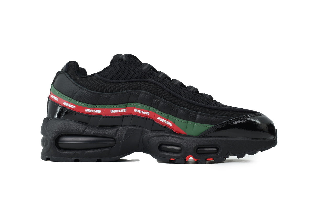 Nike Air Max 95 – Classic Sneakers