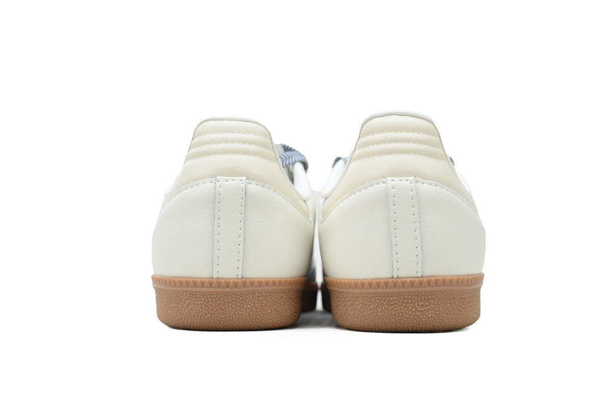 Adidas Samba OG – Retro German-Inspired Sneakers