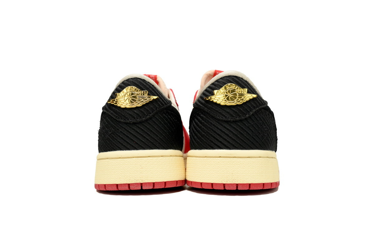 Nike Air Jordan 1 Retro Low Low-Top Sneakers