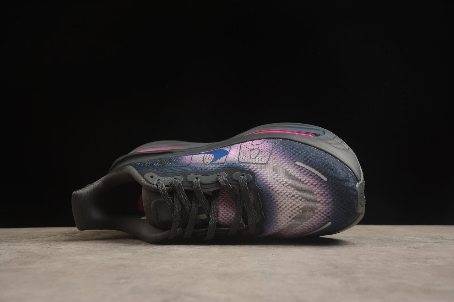 Nike Vomero 18 Running Shoes | Premium Cushioning | EU 36-45