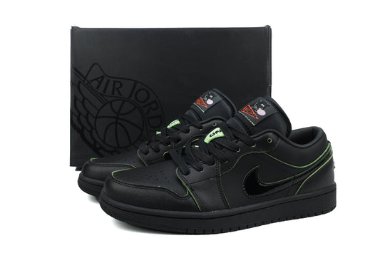 Nike Air Jordan 1 Retro Low Low-Top Sneakers