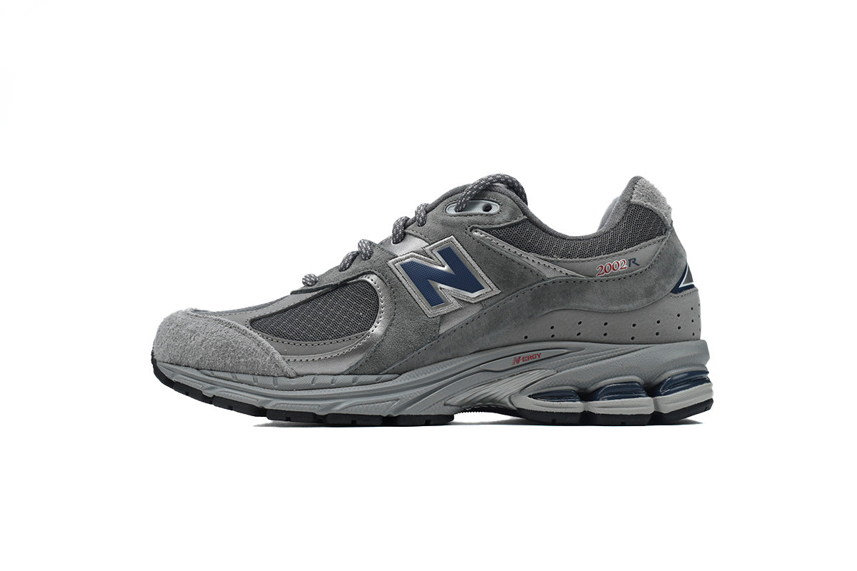 New Balance 2002R Sneakers