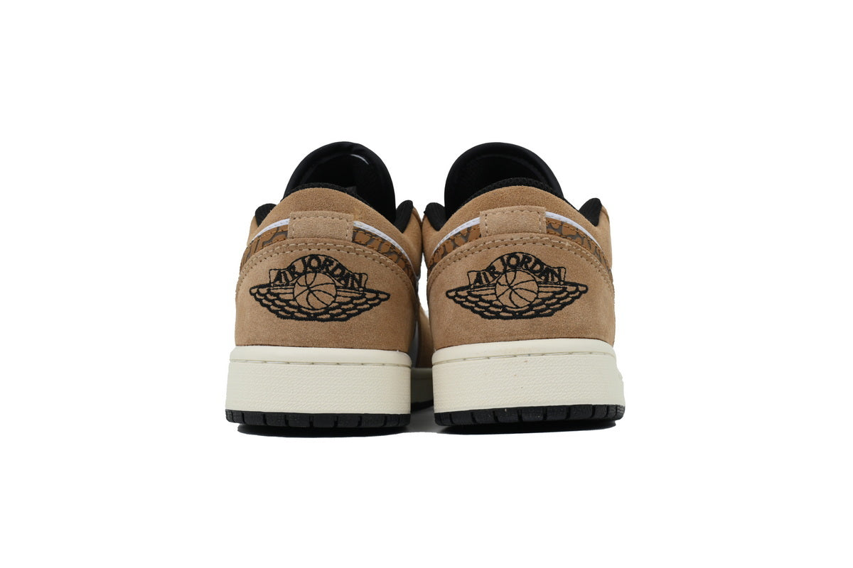 Nike Air Jordan 1 Retro Low Low-Top Sneakers
