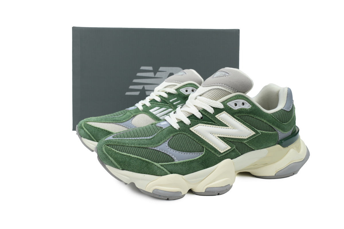 New Balance 9060 Sneakers