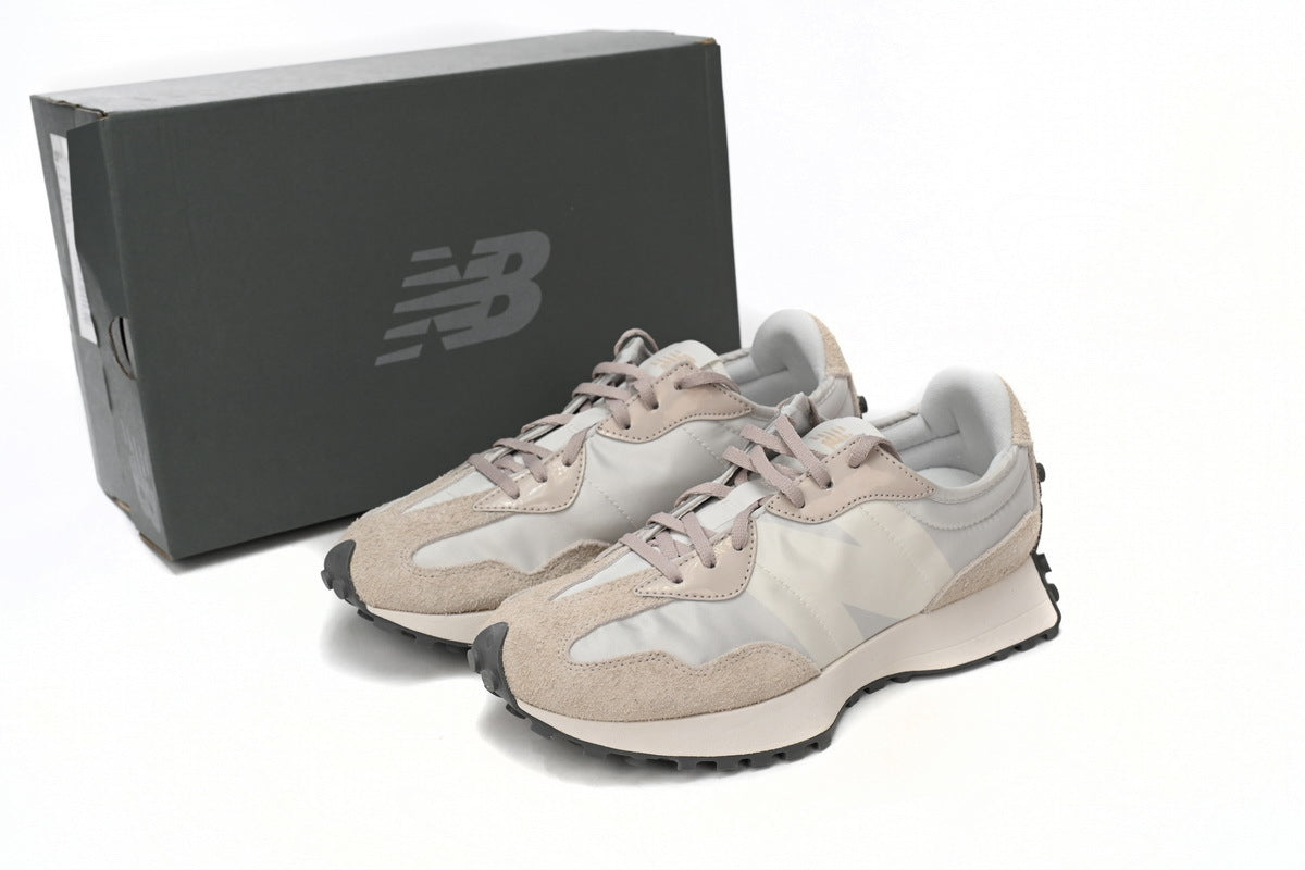 New Balance 327 Sneakers
