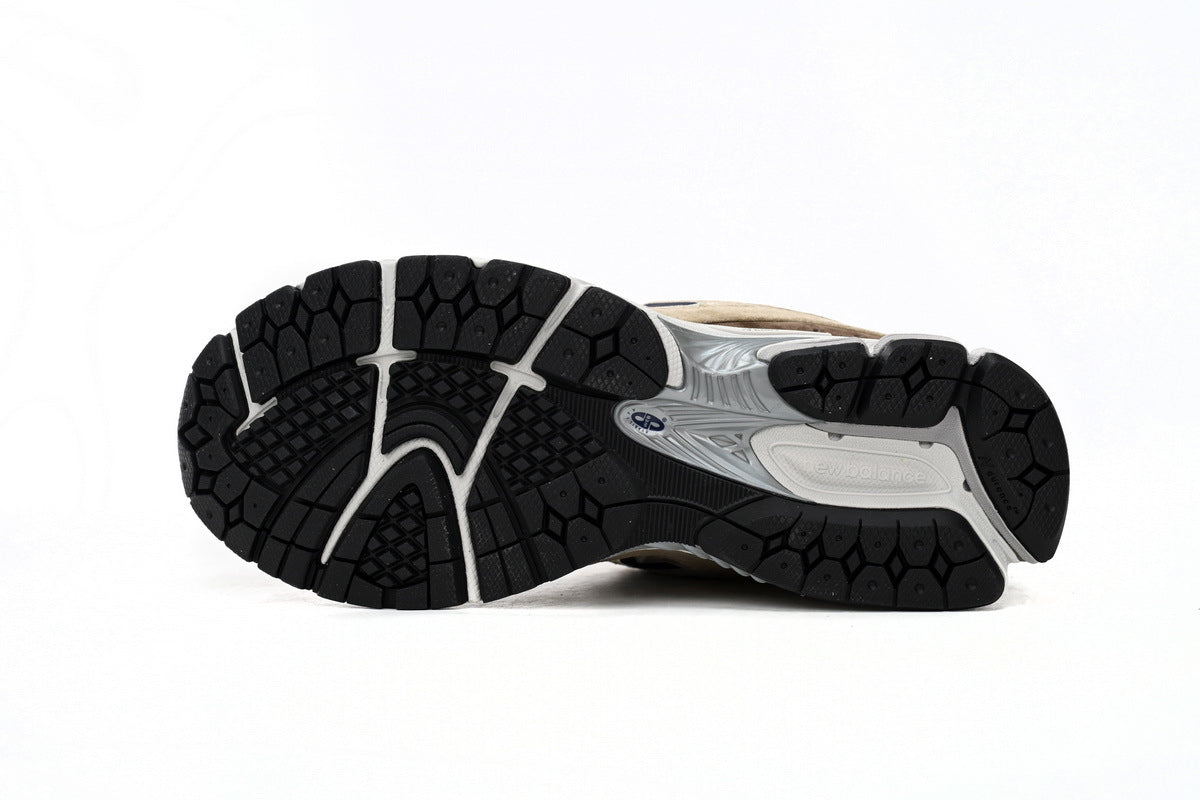 New Balance 2002R Sneakers