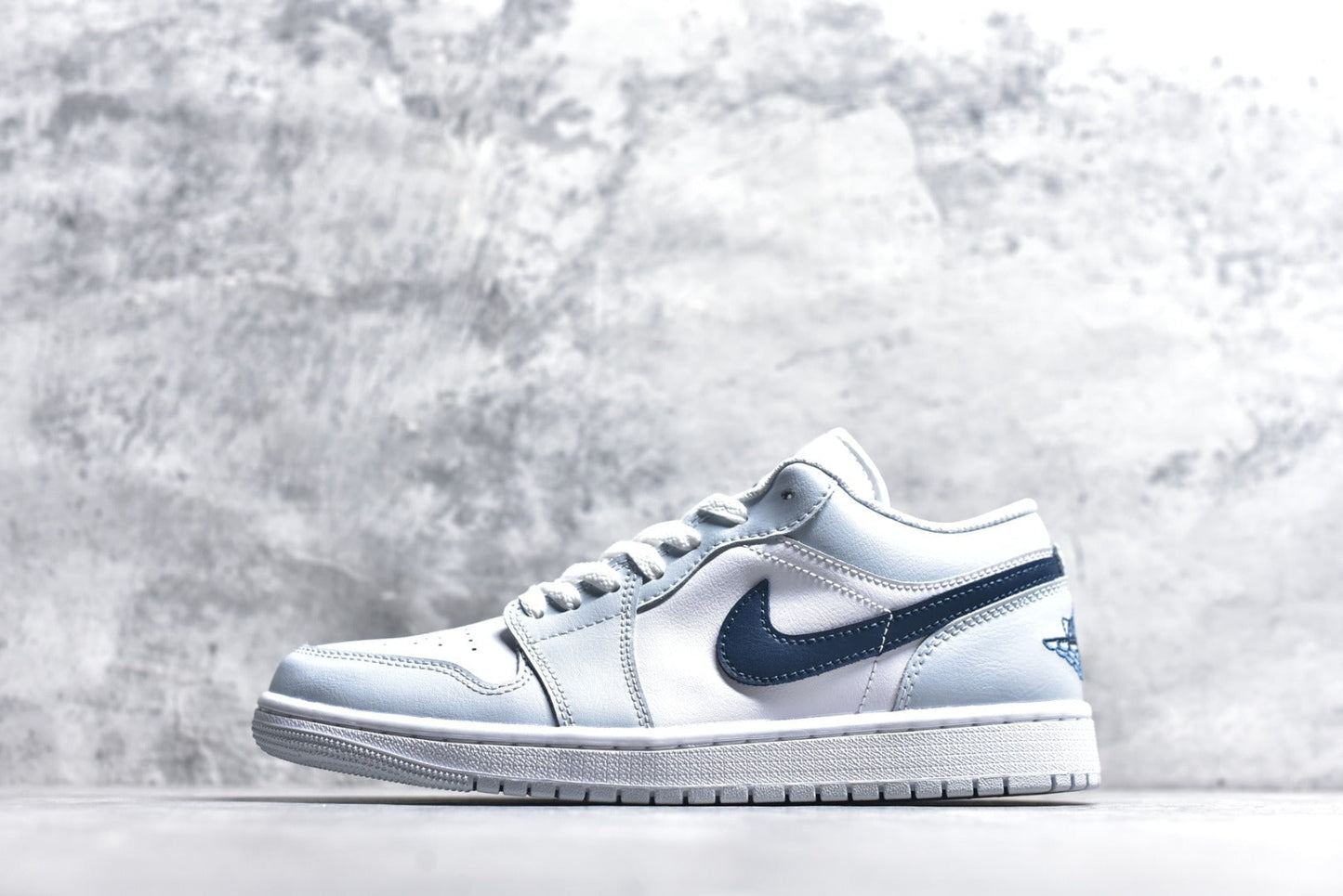 Air Jordan 1 Low AJ1 Sneakers | Men's & Women's