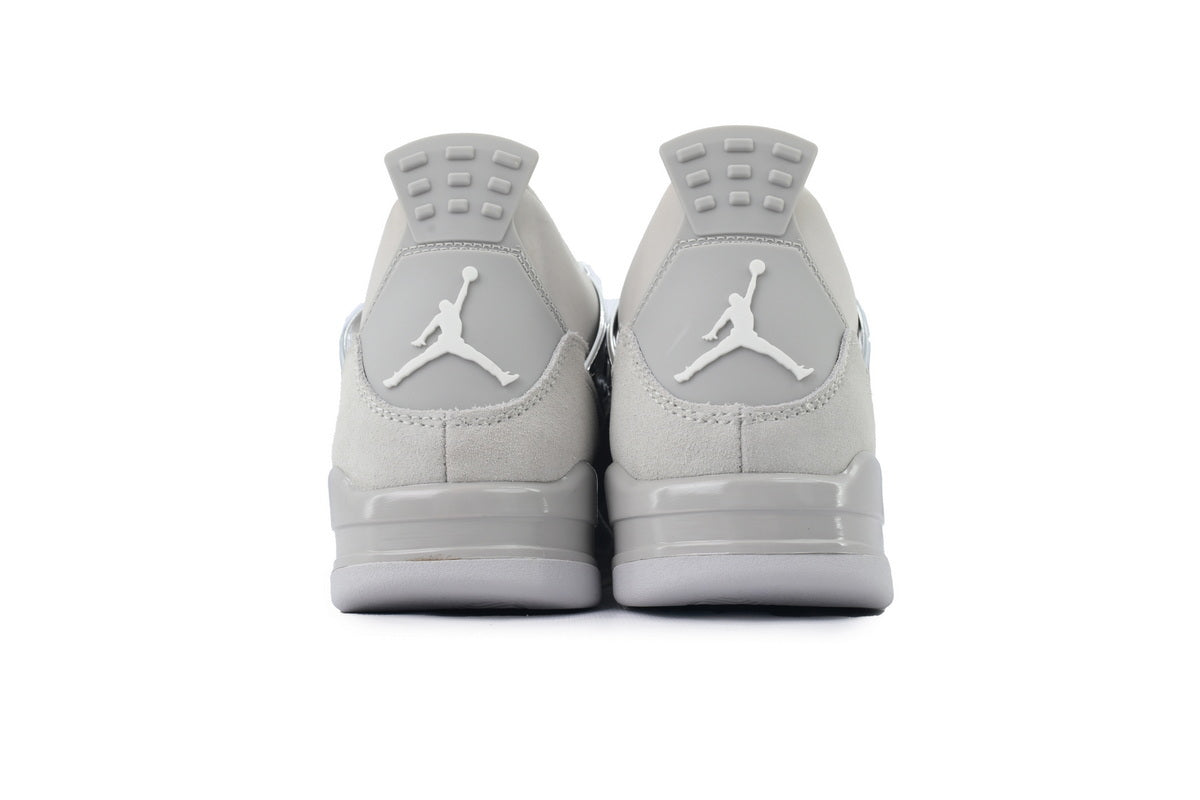 Nike Air Jordan 4 – Retro Basketball Sneakers