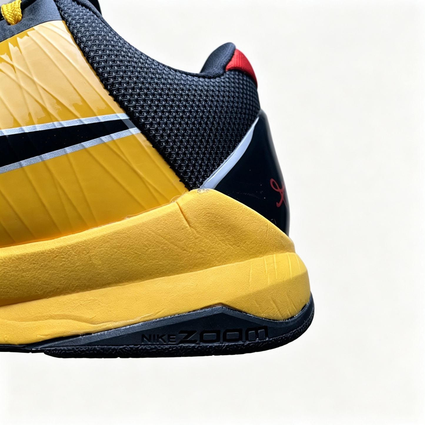 Nike Kobe 5 basketball shoes