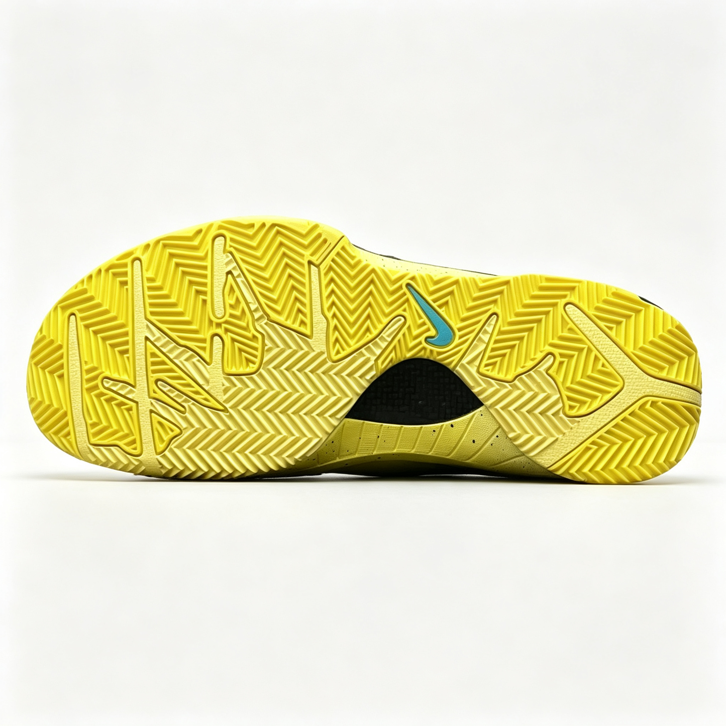Nike Kobe 4 basketball shoes