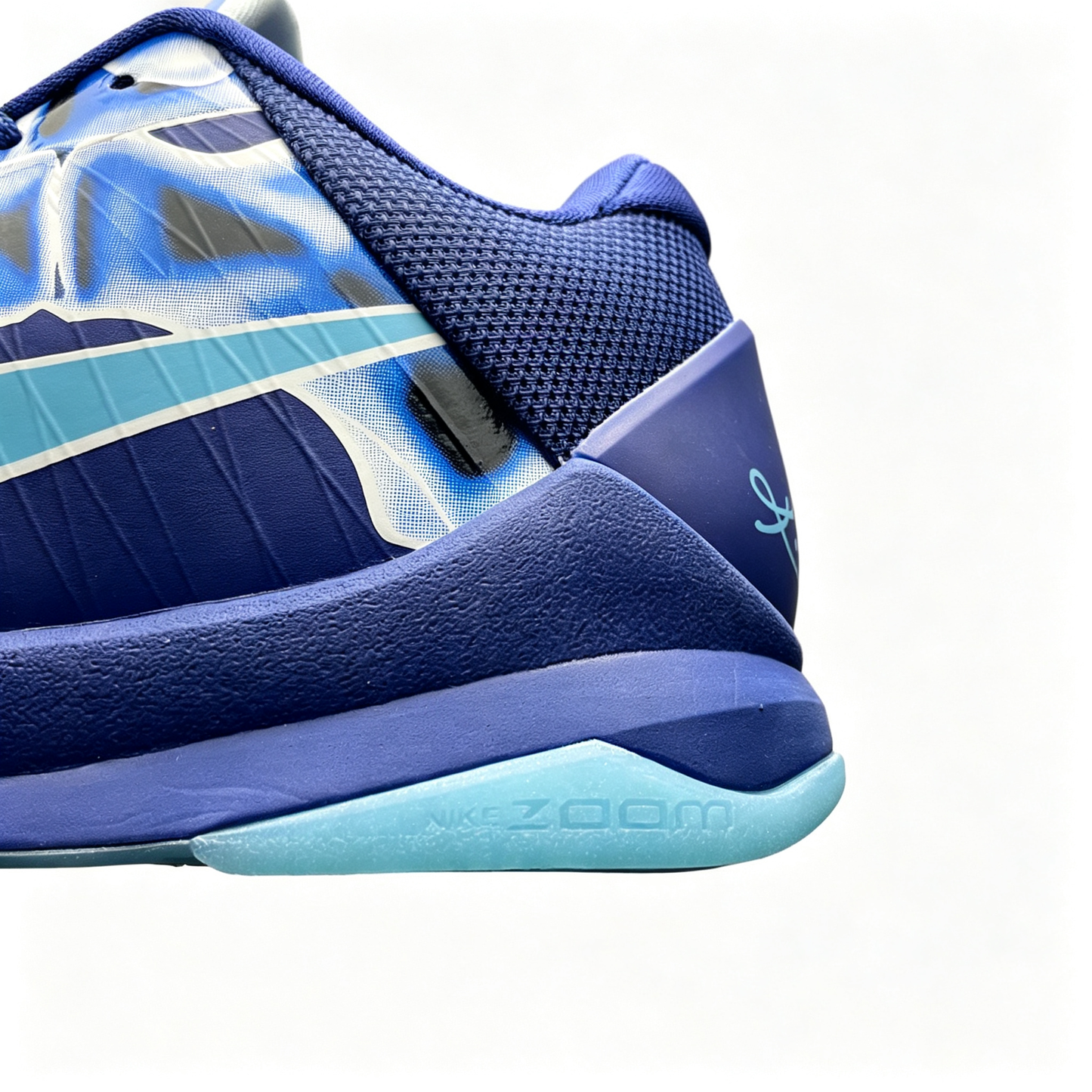 Nike Kobe 5 basketball shoes