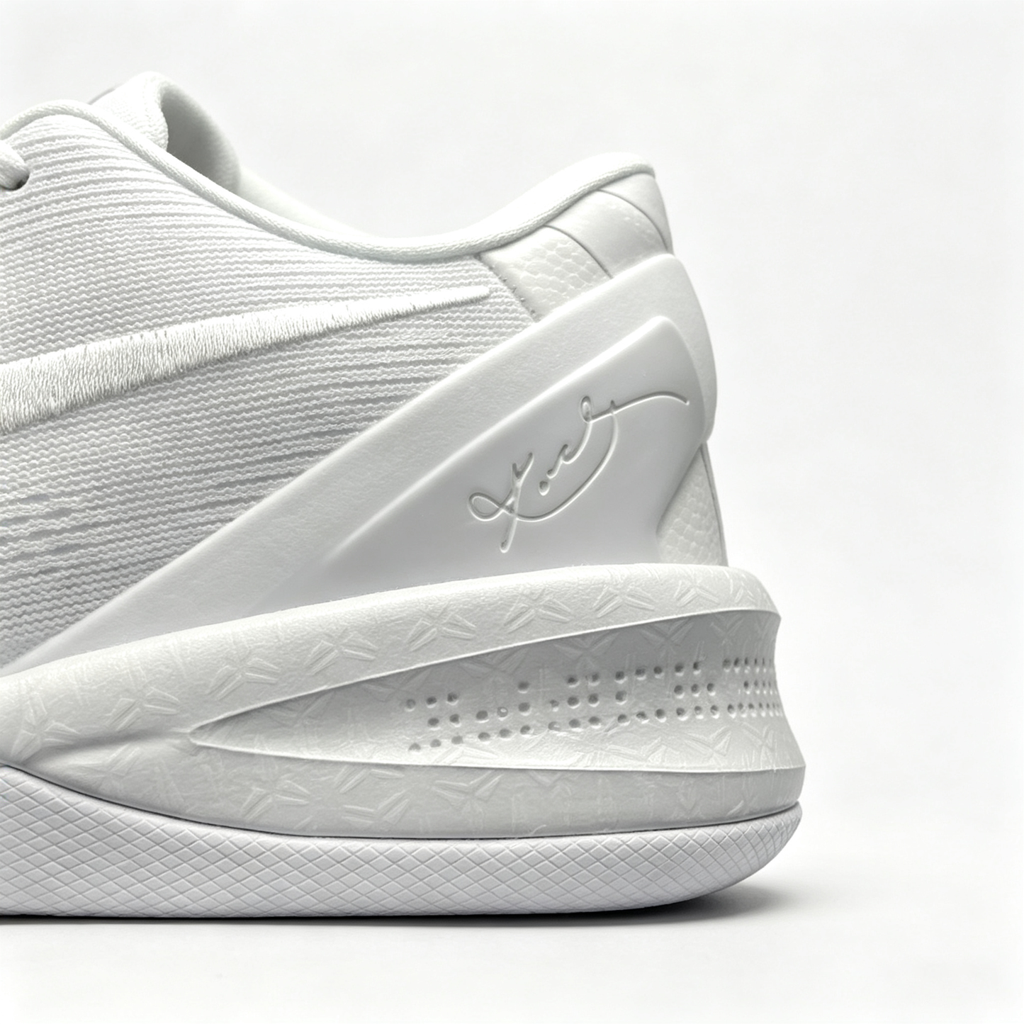 Nike Kobe 8 basketball shoes