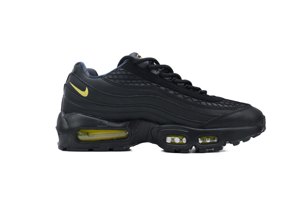 Nike Air Max 95 – Classic Sneakers