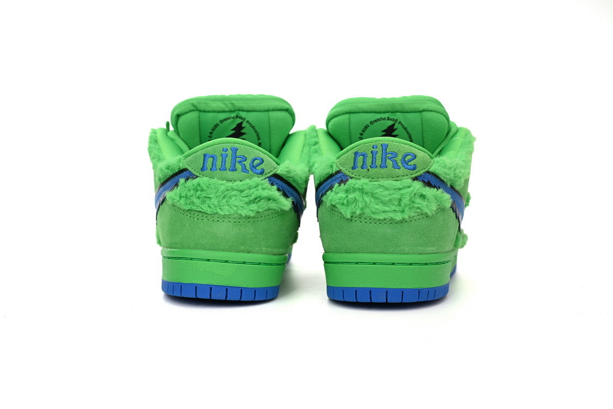 Nike SB Dunk Low – Classic Streetwear Sneakers (EU 36–45)