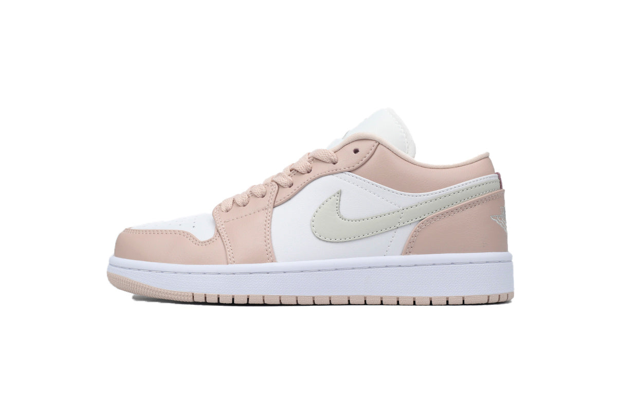 Nike Air Jordan 1 Retro Low Low-Top Sneakers