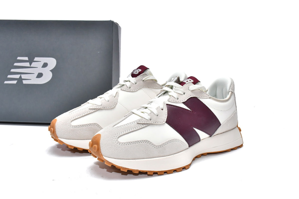New Balance 327 Sneakers