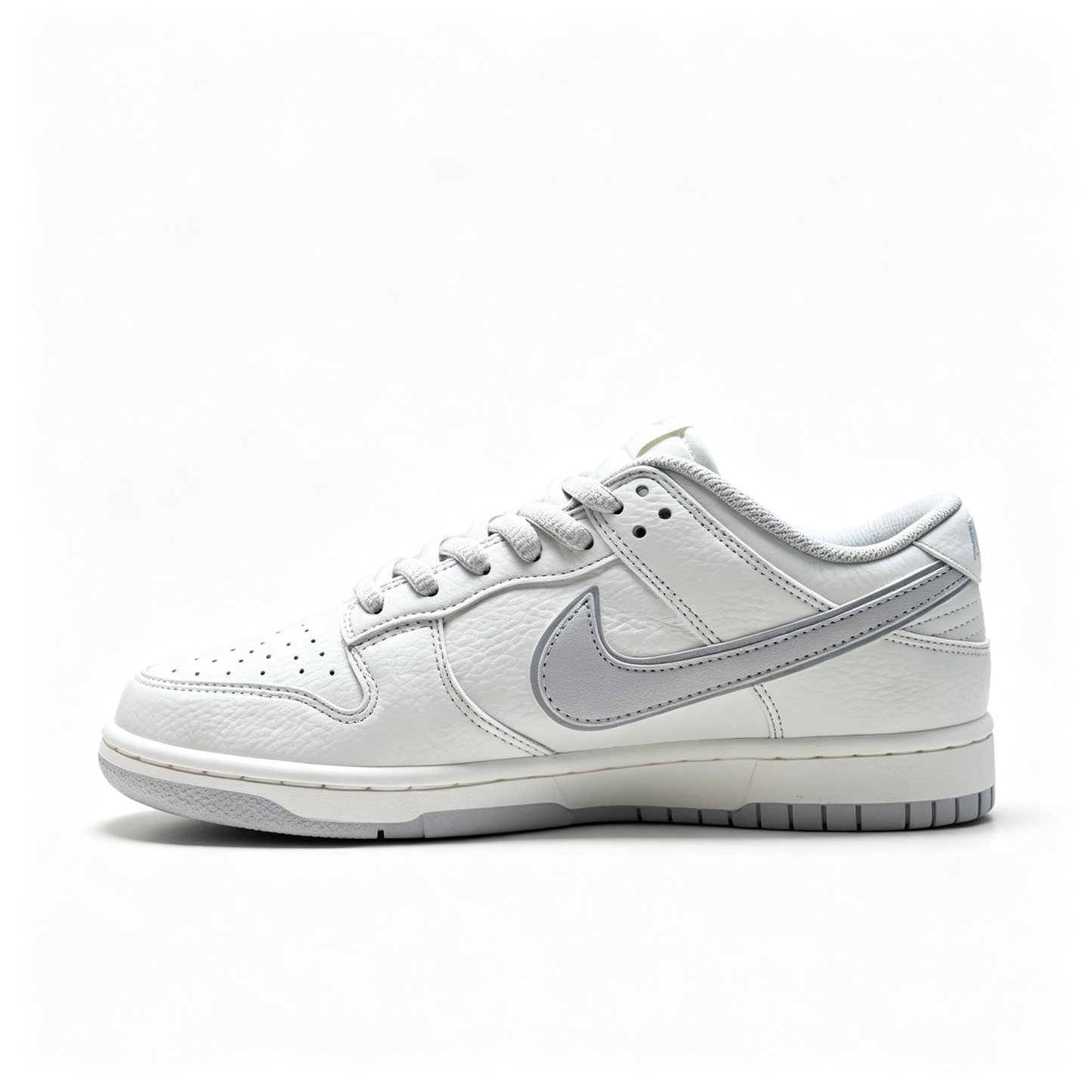 Nike Dunk Low 'Light Grey Swoosh' – White Leather Low-Top Sneakers