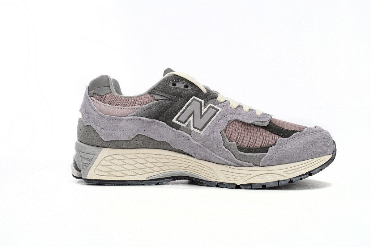 New Balance 2002R Sneakers